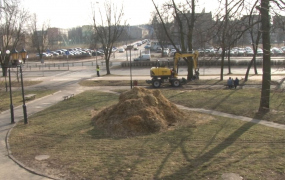 Plac Niepodległości w budowie